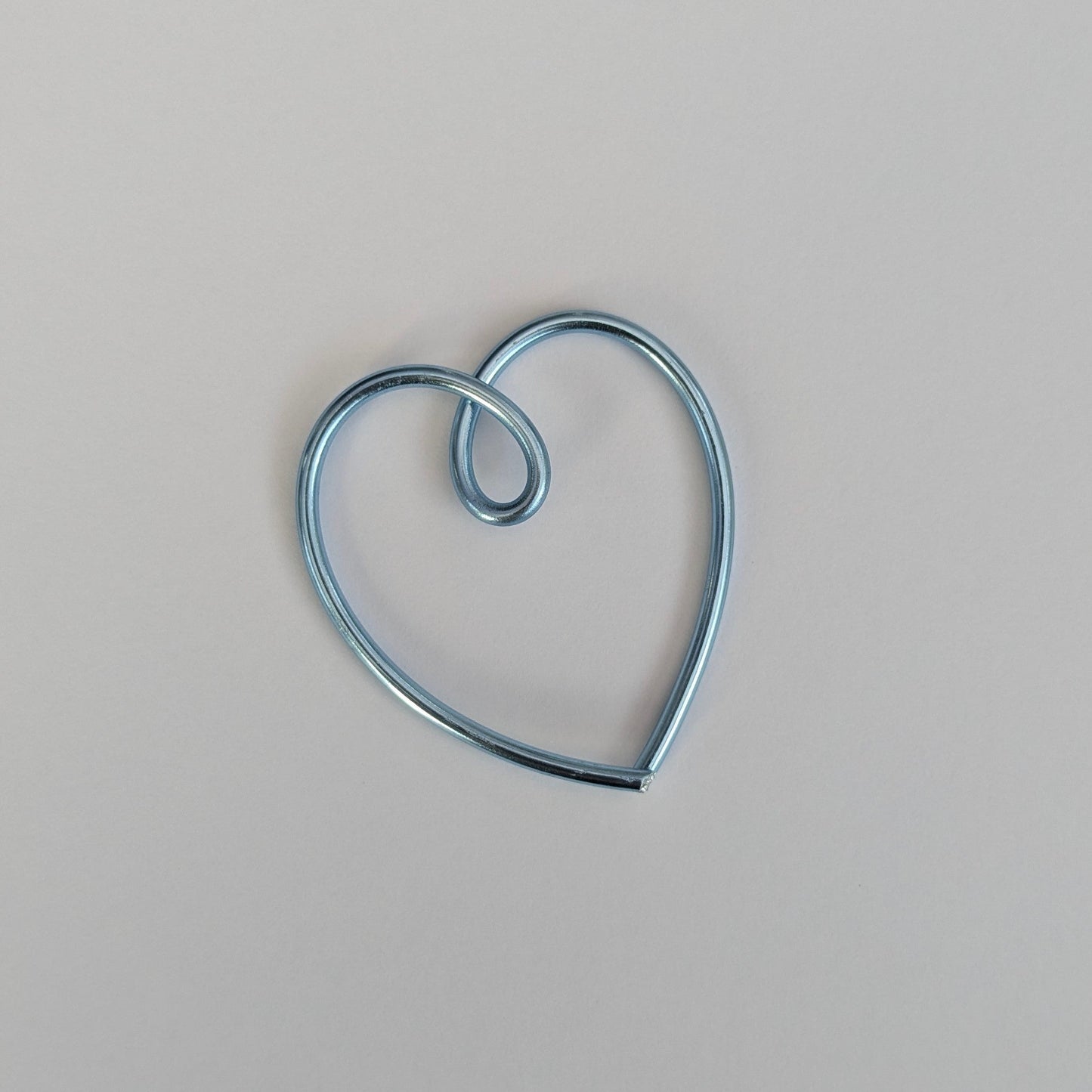 Mini Wire Heart Favours x 12