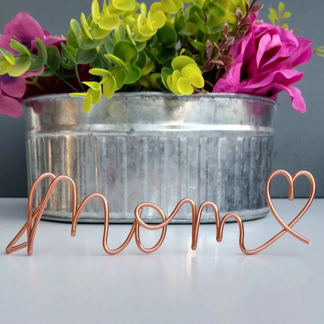 Freestanding Wire Mum Sign